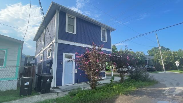 1701 CAMBRONNE Street