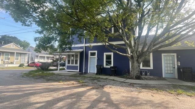 1701 CAMBRONNE Street