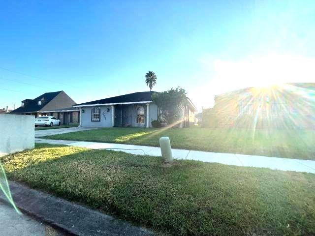 5530 SAMOVAR Drive