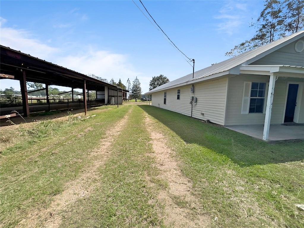 18800 AUCOIN Lane