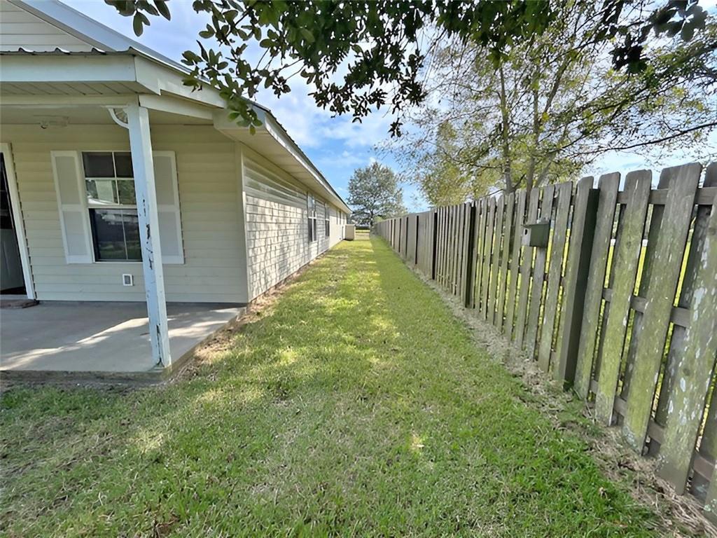 18800 AUCOIN Lane