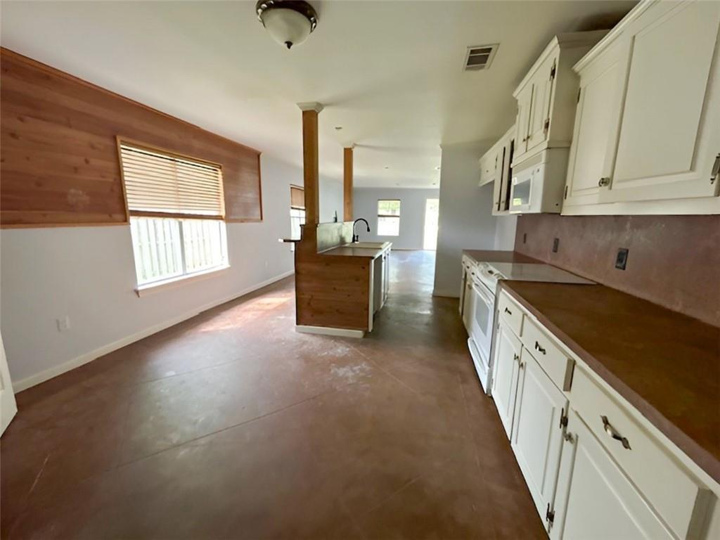 18800 AUCOIN Lane