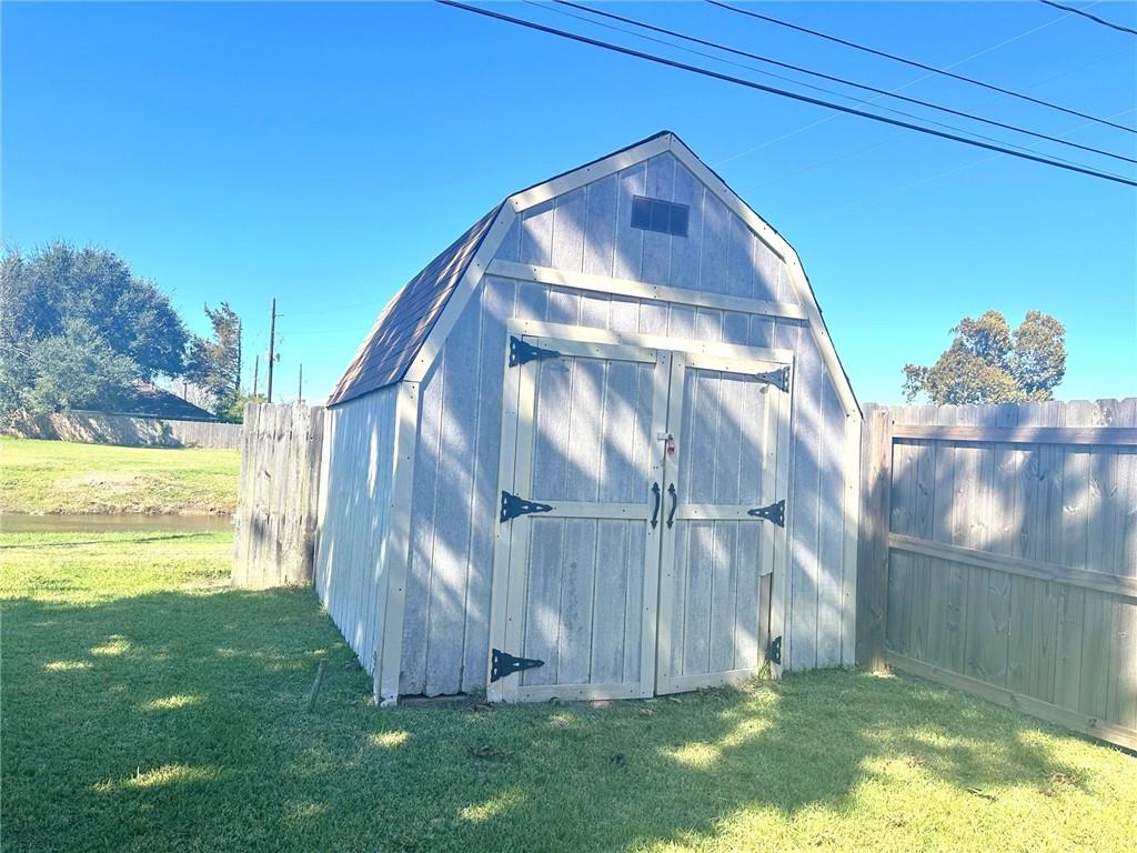 2413 YORKTOWNE Drive