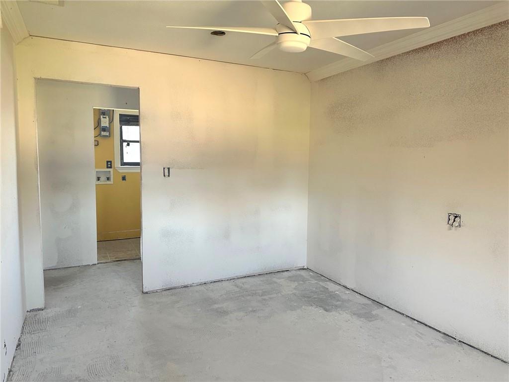2413 YORKTOWNE Drive