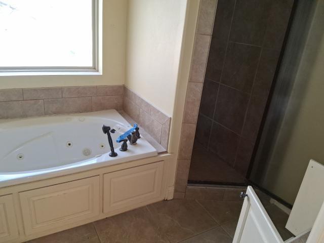 2858 GARDEN LAKES Court