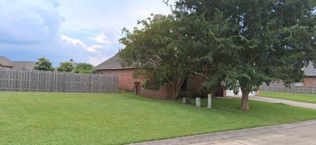 2858 GARDEN LAKES Court