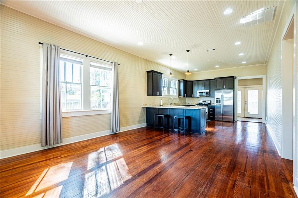 104 JEFFERSON HEIGHTS Avenue