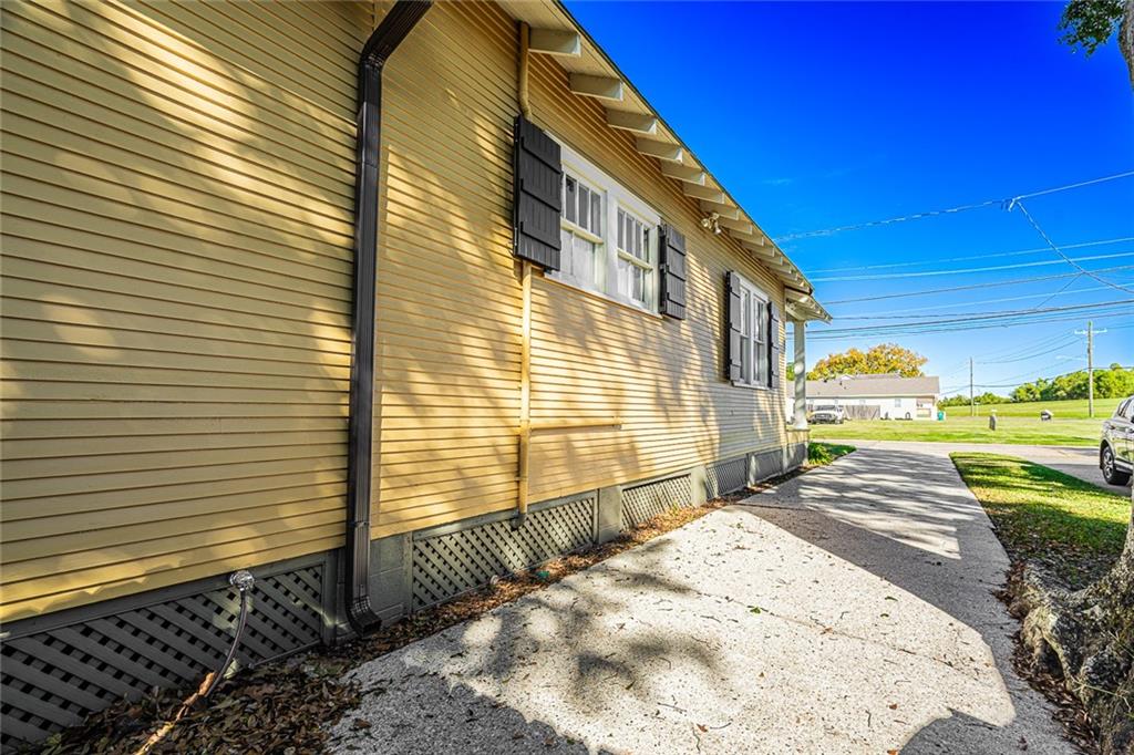 104 JEFFERSON HEIGHTS Avenue