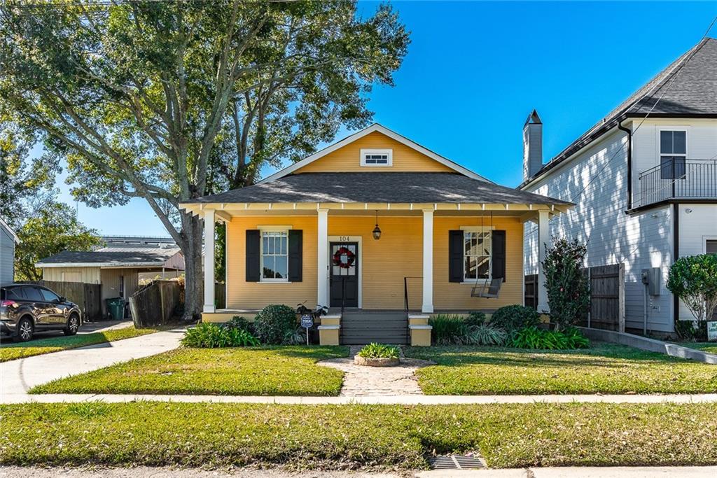 104 JEFFERSON HEIGHTS Avenue
