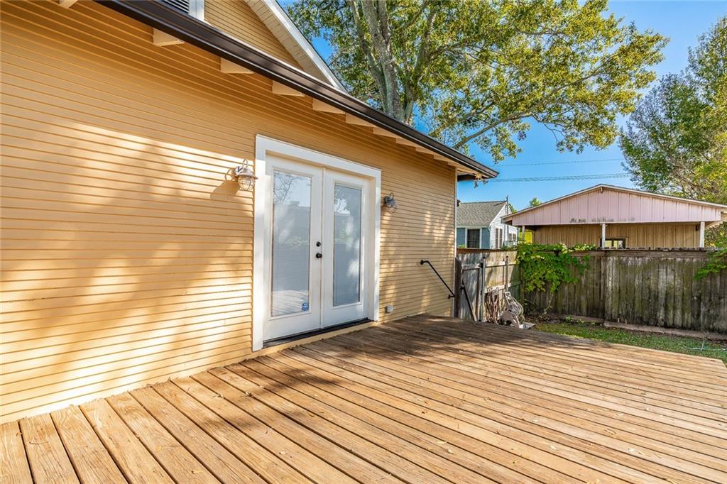 104 JEFFERSON HEIGHTS Avenue