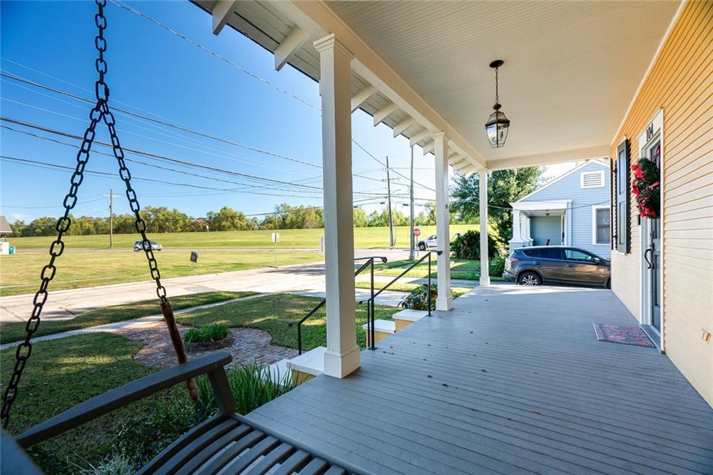 104 JEFFERSON HEIGHTS Avenue