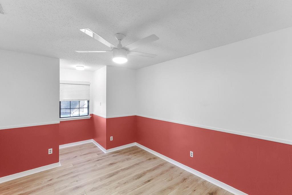 2219 LAUREL VALLEY Drive