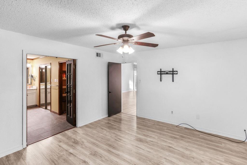 2219 LAUREL VALLEY Drive