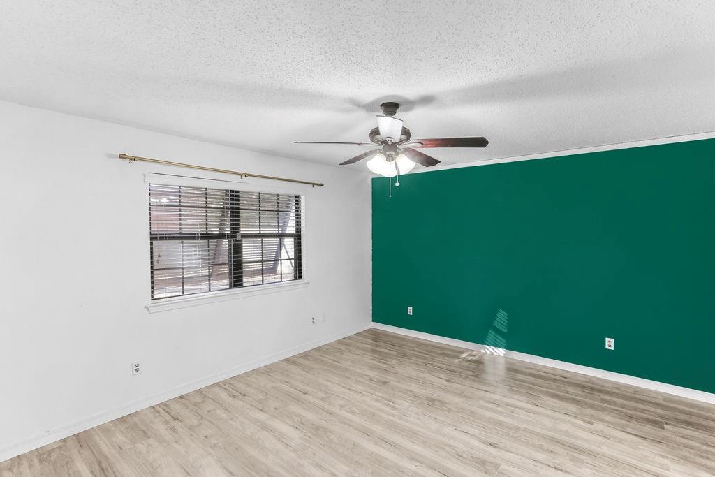 2219 LAUREL VALLEY Drive