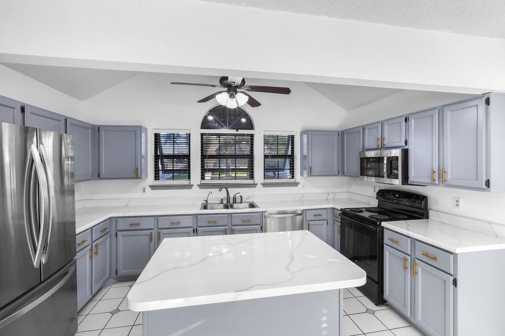 2219 LAUREL VALLEY Drive
