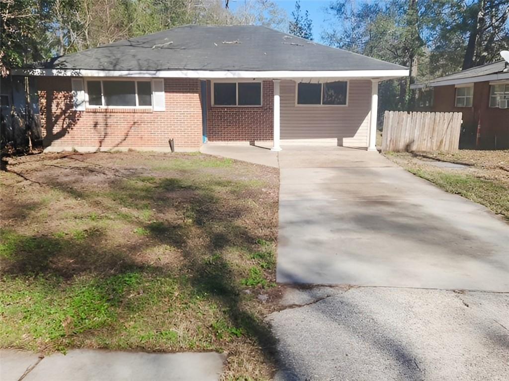 748 PINETREE Street