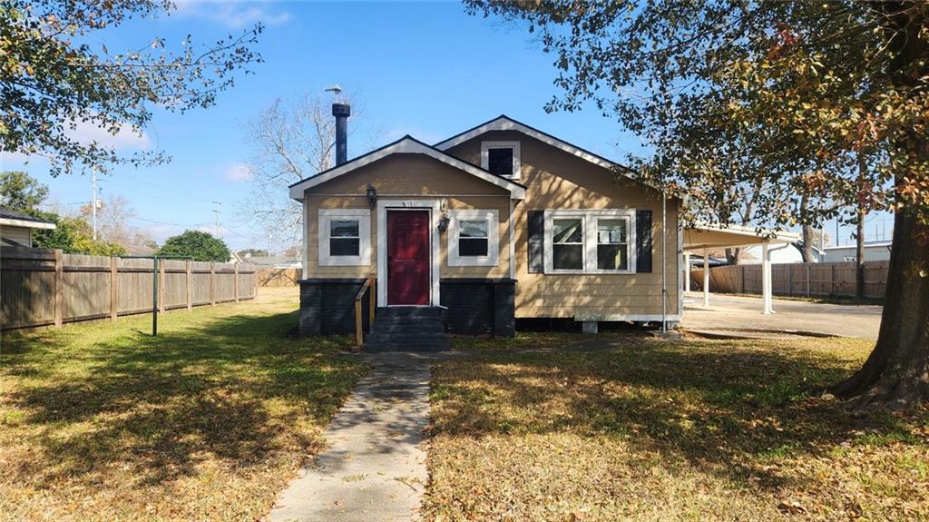 811 2ND Street