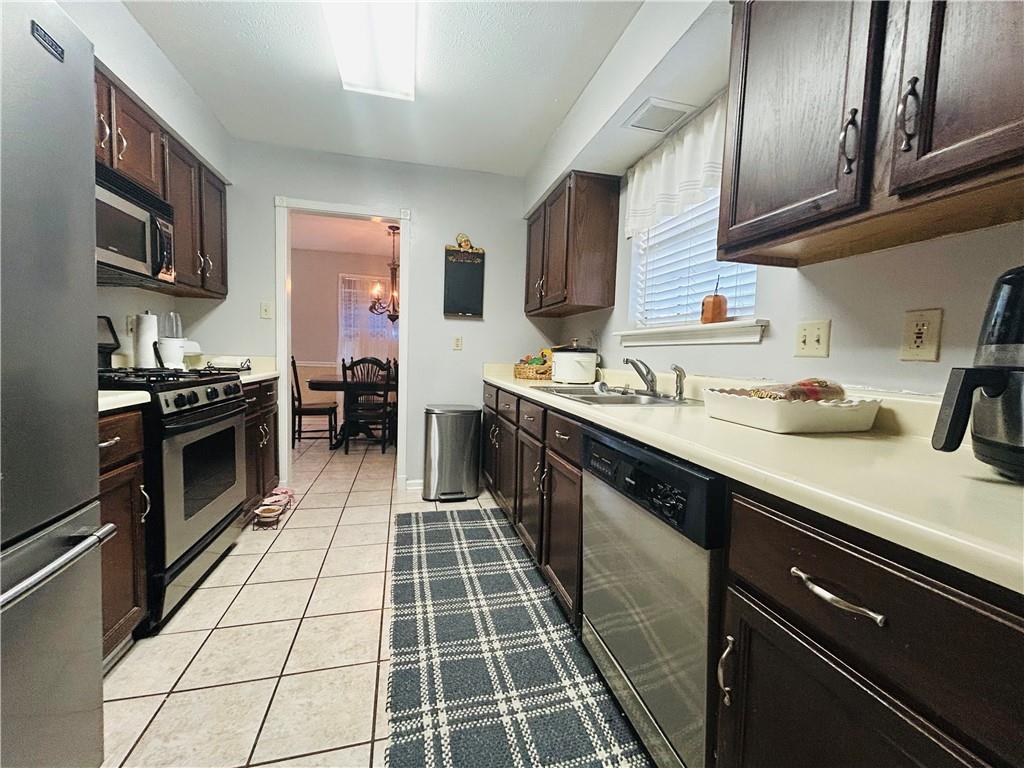 329 LONGVIEW Drive