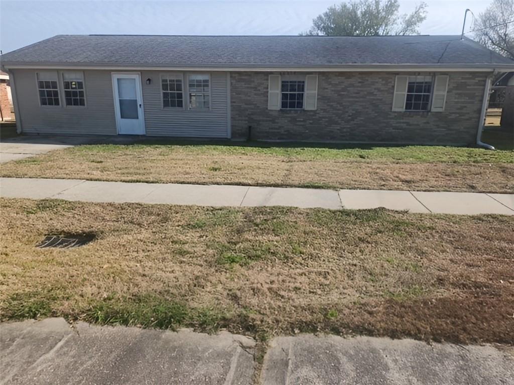 303 BELLAIRE Drive