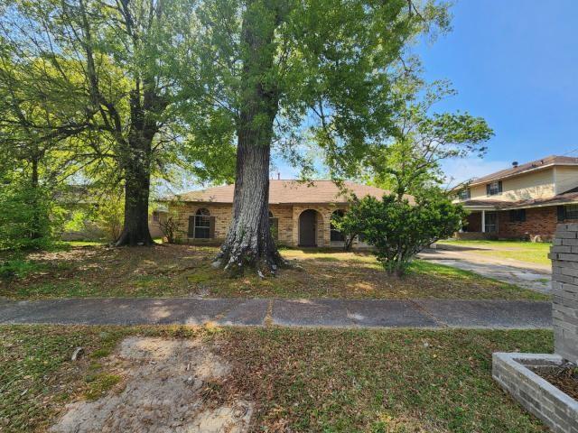 6040 W PERIMETER Drive