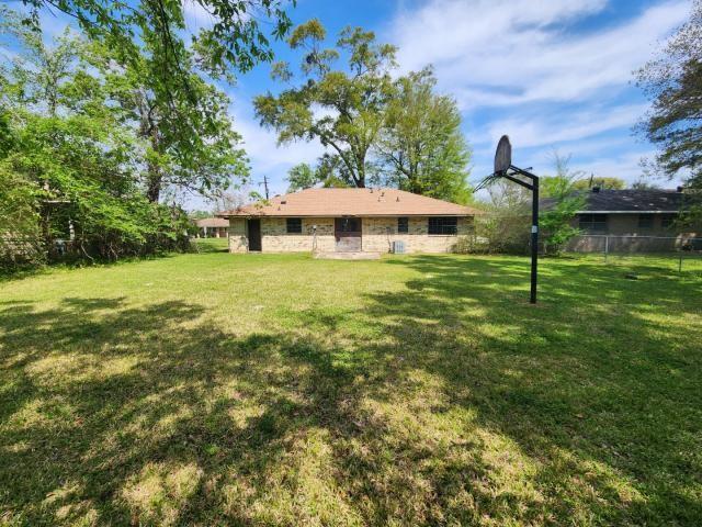 6040 W PERIMETER Drive