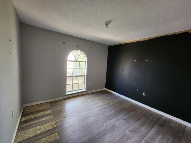6040 W PERIMETER Drive