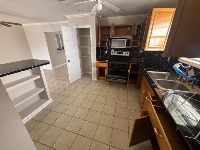 3228 VERONICA Drive
