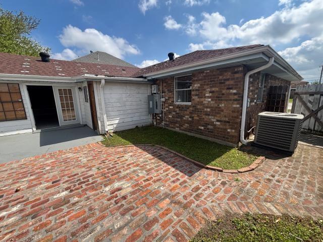 3228 VERONICA Drive