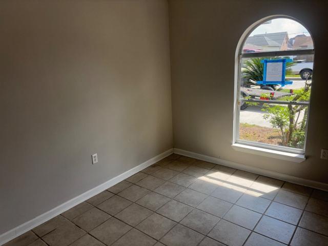 3228 VERONICA Drive
