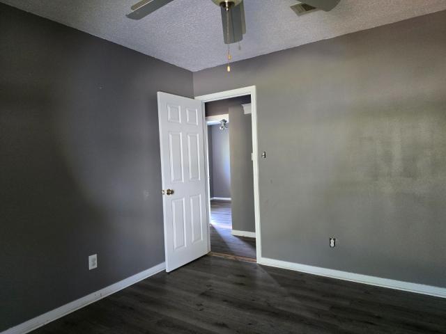 106 HEMLOCK Court