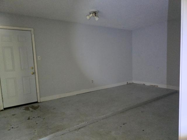 106 HEMLOCK Court