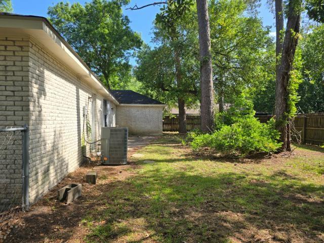 106 HEMLOCK Court