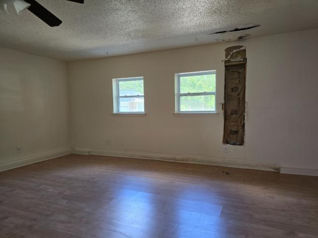 106 HEMLOCK Court