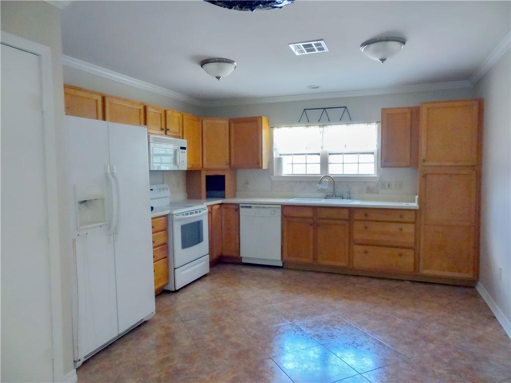 668 CAMERON Court