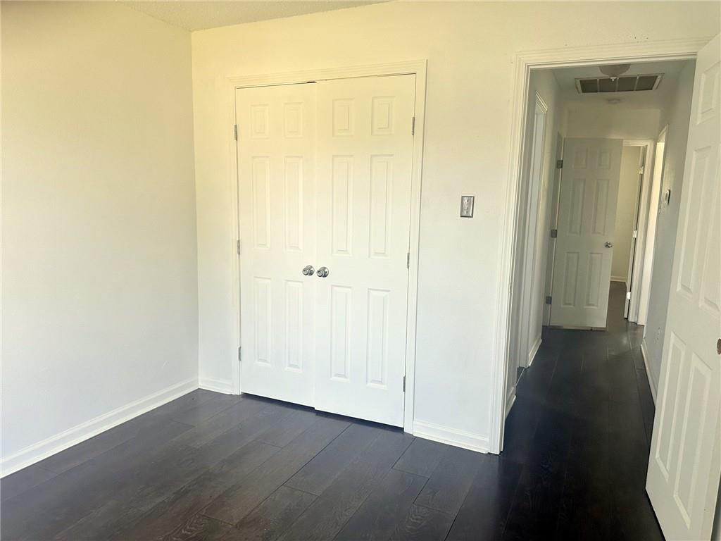 11 RIDGEWOOD Drive
