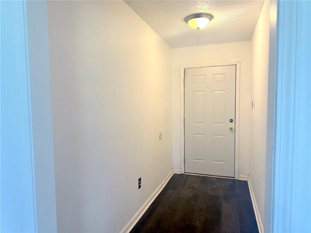 11 RIDGEWOOD Drive