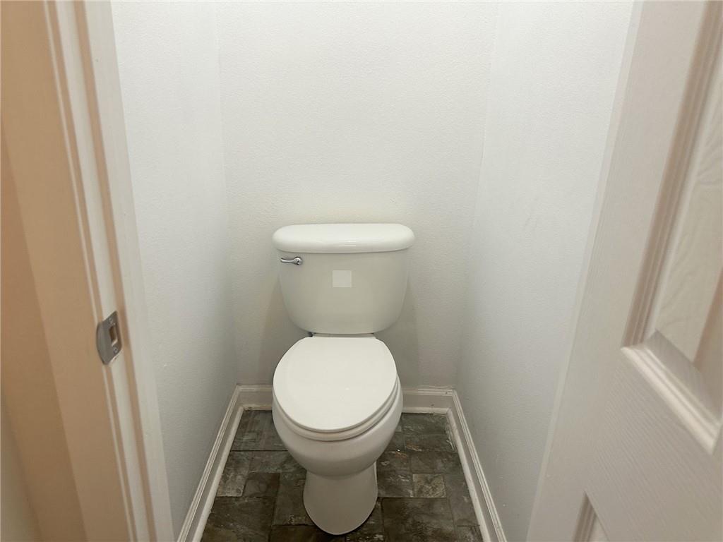 11 RIDGEWOOD Drive