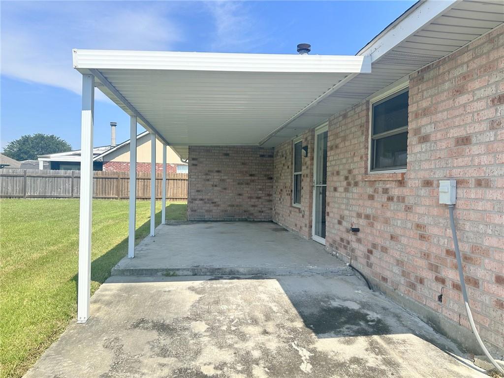 11 RIDGEWOOD Drive