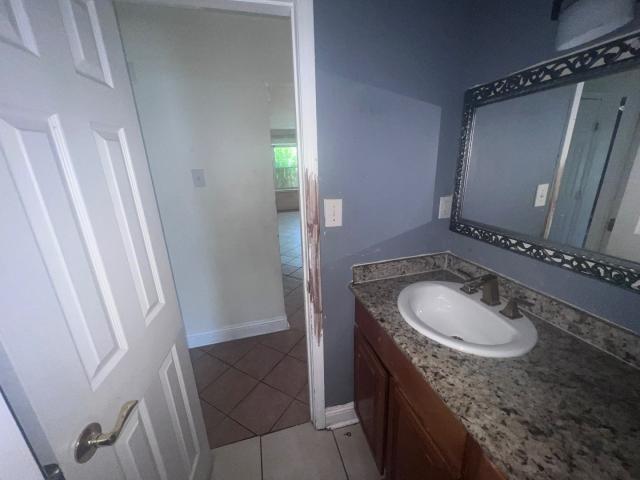 10200 FLOSSMOOR Drive