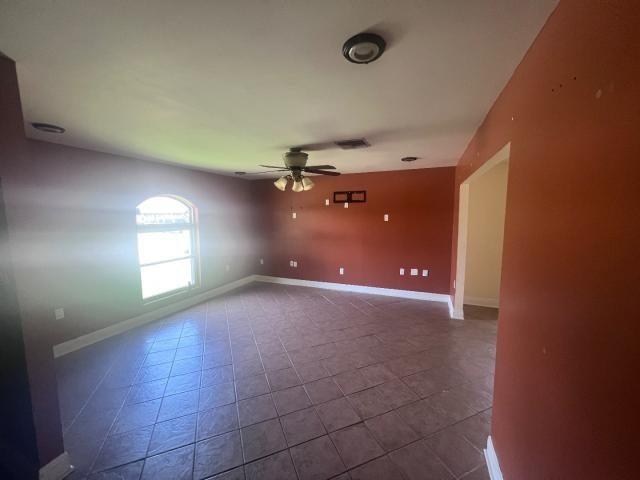 10200 FLOSSMOOR Drive