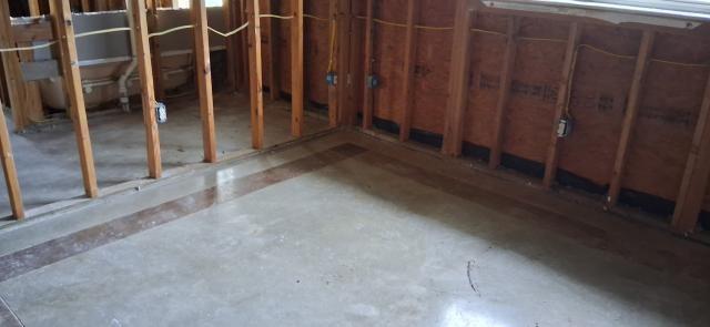 433 E MAPLE Loop