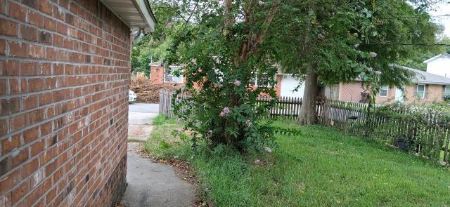 433 E MAPLE Loop