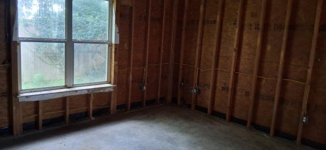433 E MAPLE Loop