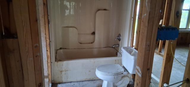 433 E MAPLE Loop
