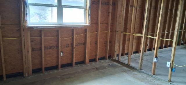 433 E MAPLE Loop