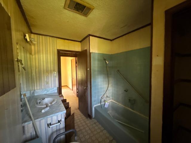 48183 LAURA ROGERS Road