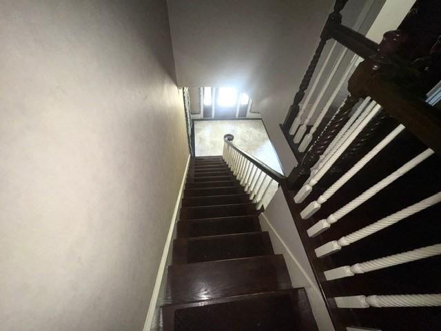 1 ROSEDOWN Court