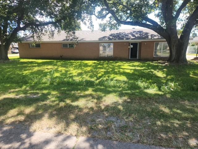 310 ESTATE Drive