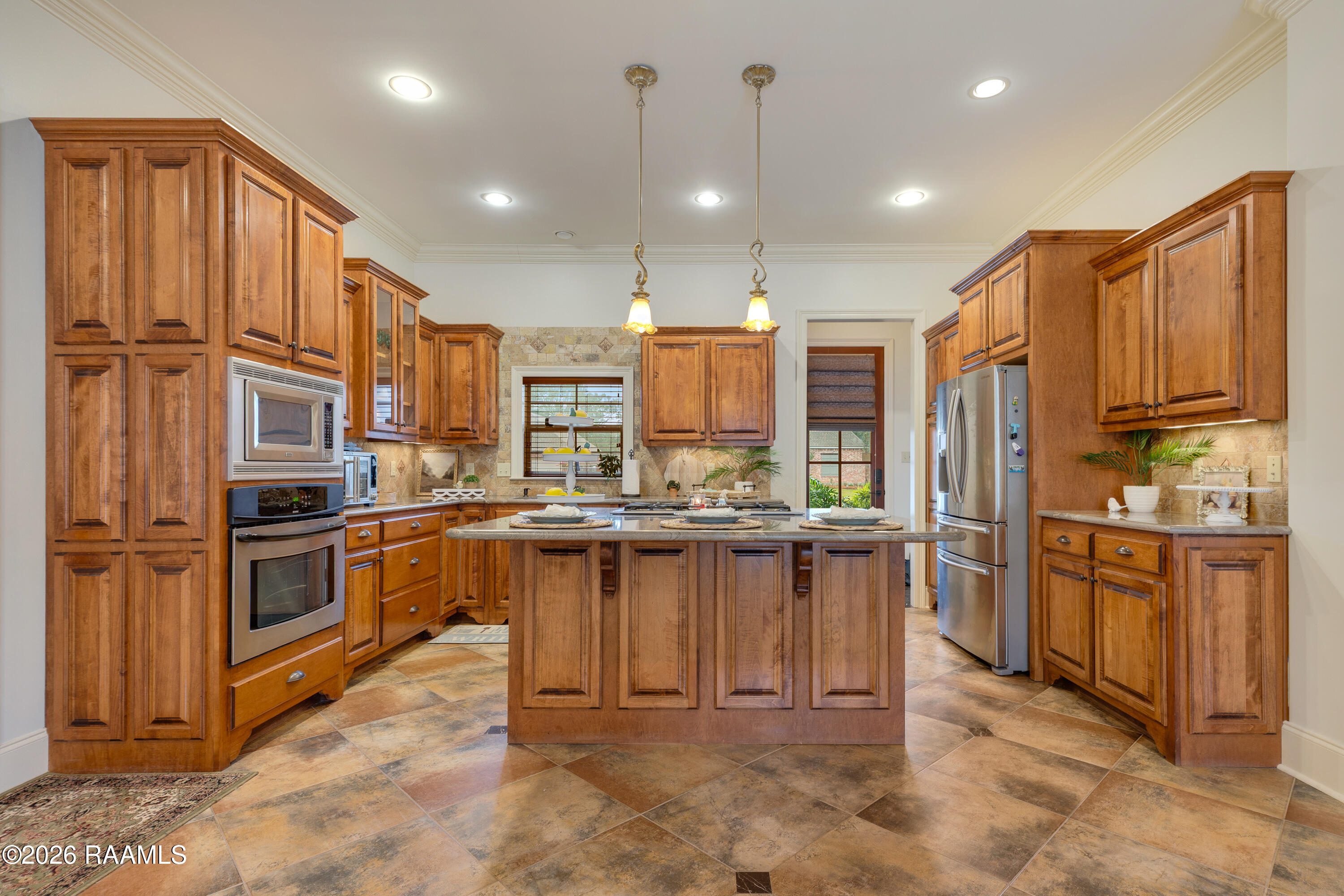 122 Maple Grove Lane