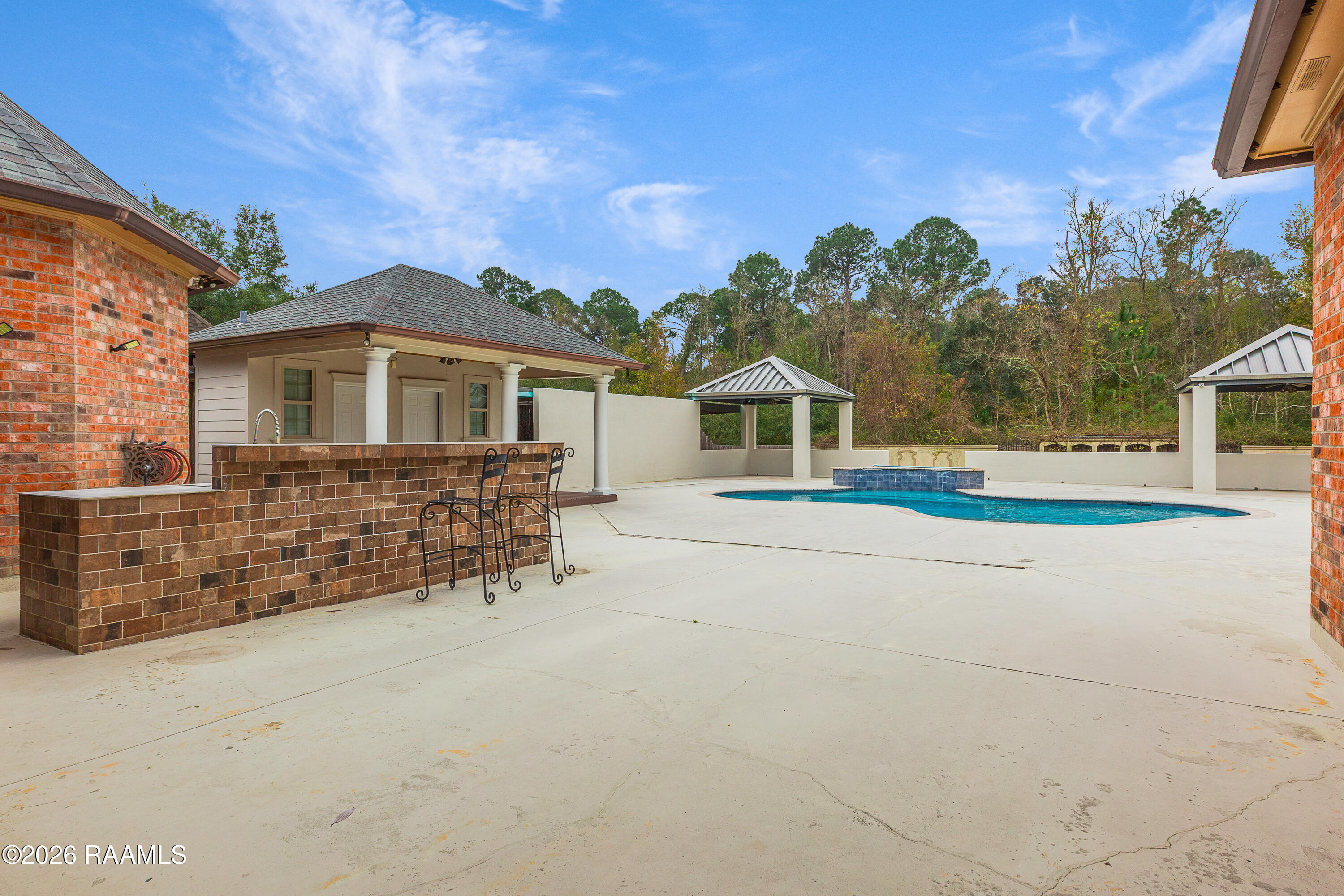 122 Maple Grove Lane